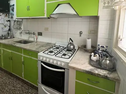 Departamento 4 ambientes con 2 baños