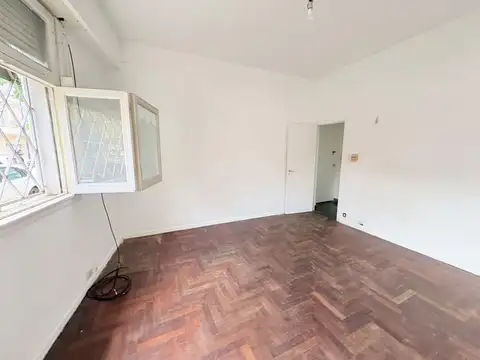 Departamento en Venta en Chacarita, USD 75.000