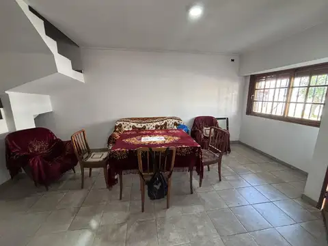 Emilio Zola al 4900, E/ Alvear y Lavalle