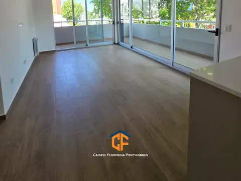 Departamento 3 ambientes con balcón en centro de San Martín
