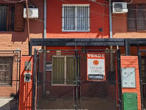 Excelente Duplex en venta con cochera y patio en Los Polvorines APTO CREDITO