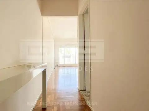 25 de mayo al 500 entre Agustin Alvarez y Gral Juan Lavalle