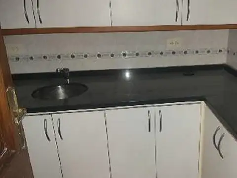 OFICINA COMERCIAL-PROPIEDAD HORIZONTAL