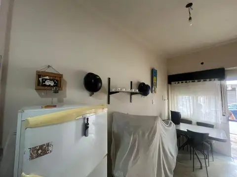 Depto Tipo Casa 2 ambientes con 1 baño