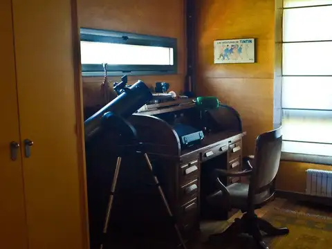 Río Capitán, 1ra Sección a mts del Paraná, Casa de Categoría, 200m2, 4 Dormitorios,lote 5800m2 Tigre