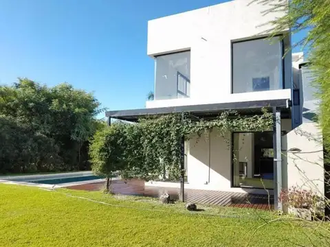 Casa en Venta en Villanueva, USD 450.000