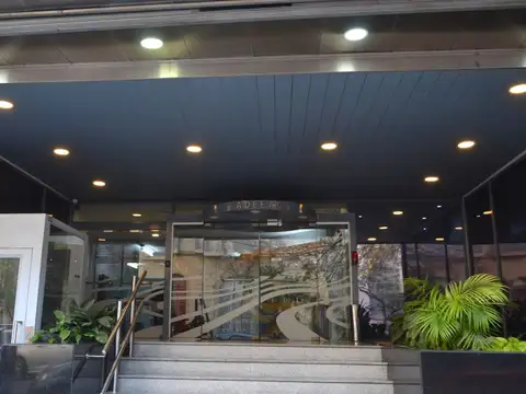 ALQUILER OFICINAS -ALMAGRO  EDIF IMPECABLE  ESTADO