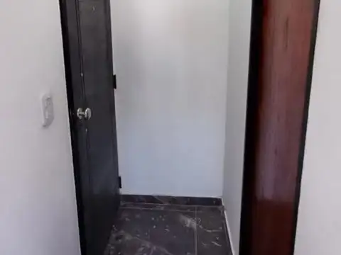 Depto Tipo Casa en Venta en Ramos Mejía, USD 55.000
