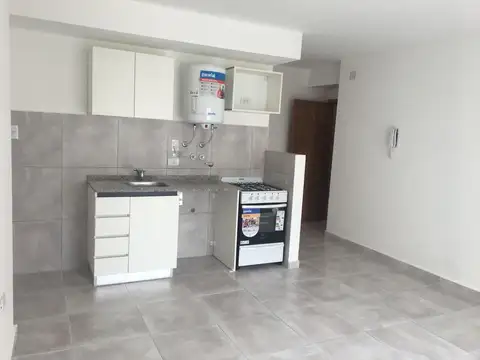 Monoambiente céntrico con balcón