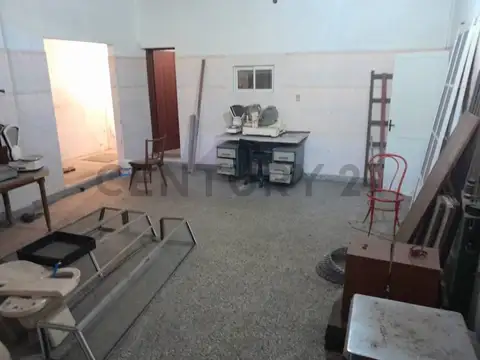Mario Bravo 1300, Piso 0