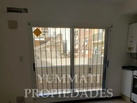 Buenos Aires 1000, Piso 2