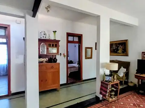 CASA 5 AMB +SALON C/PARQUE Y PISCINA