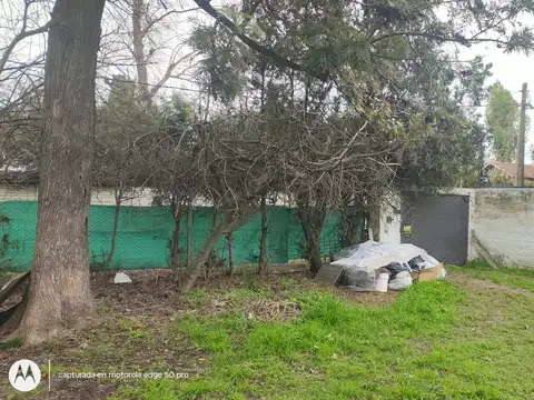 Lote con dos casas una apta vivienda y la otra a refaccionar