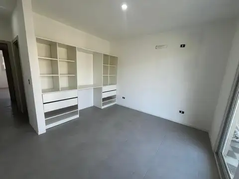 Departamento en Alquiler con 1 cocheras