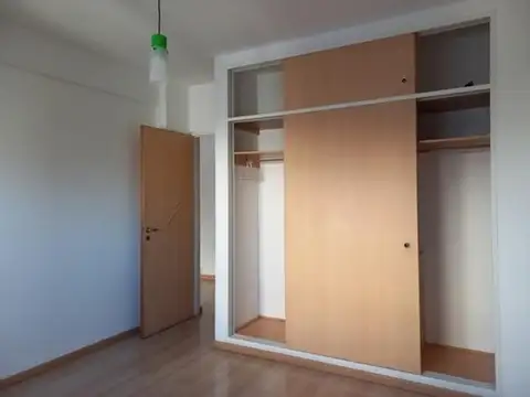 Av. Juan De Garay  3100