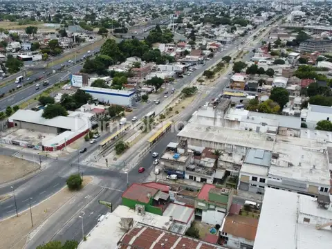 Av. Presidente Peron 3900