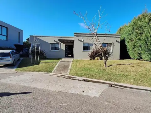 Nev. Casa Venta 4 Ambientes Santa Guadalupe