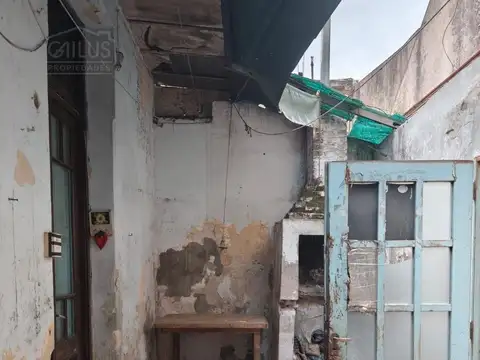 Depto Tipo Casa en Venta 80 años