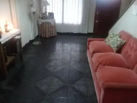 Casa en Venta en Quilmes Oeste, USD 220.000