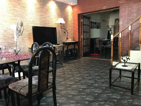 Depto Tipo Casa en Venta de 4 ambientes