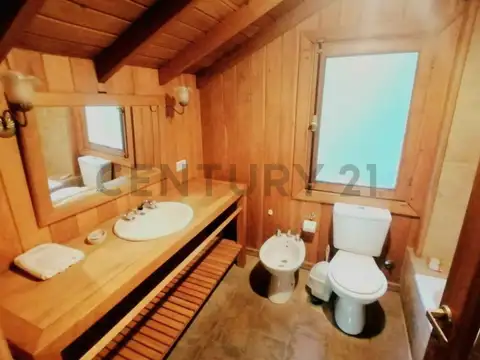 Casa en Alquiler de 3 dormitorios