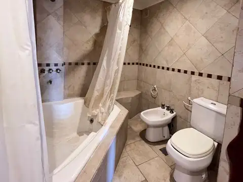 Av F De La Plaza 1900, Piso 3