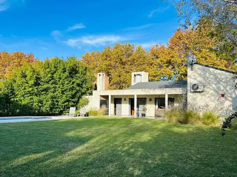 Casa en Alquiler de 4 dormitorios