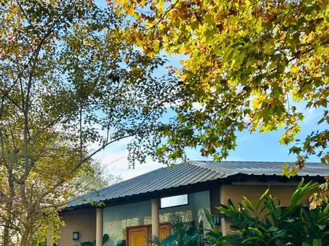 Casa 5 ambientes con 3 baños