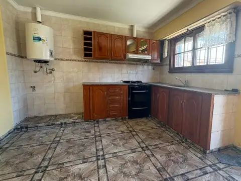 Depto Tipo Casa 2 ambientes con 1 baño