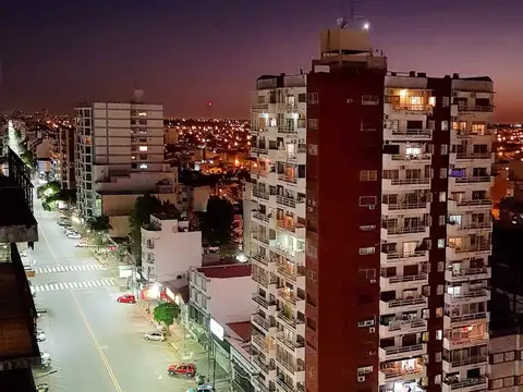 DEPARTAMENTO 3 AMBIENTES CENTRO RAMOS AL FRENTE