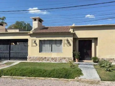 Venta de hermosa Casa. San Francisco del Monte. Guaymallen.