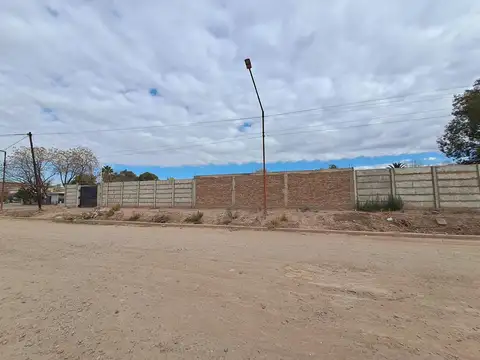 Terreno en Venta - ideal para canchas de futbol y padle o depósito