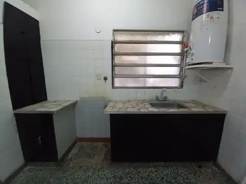 Casa en Alquiler en Rafael Calzada, $ 600.000