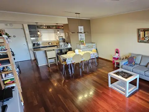 Hipolito Yrigoyen 3200, Piso 2