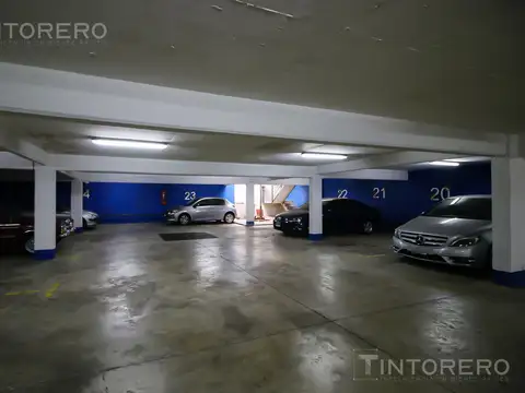 Cocheras cubiertas en venta zona centro Castelar