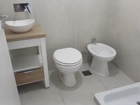 AMPLIO MONOAMBIENTE CON AMENITIES MUY LUMINOSO 