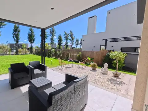 Casa en Venta en Villanueva, USD 329.000