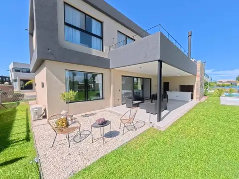 Casa en Venta de 4 dormitorios