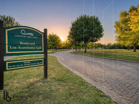 Terreno en Venta de 902,0 m2