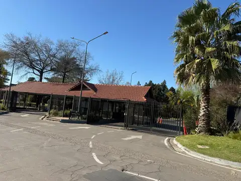 Casa en Alquiler en Mapuche Country Club, USD 1.900
