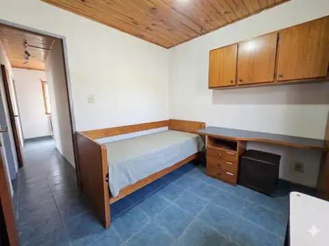 VENTA CASA EN 2 PLANTAS- ESTANISLAO DEL CAMPO 1086-AVELLANEDA