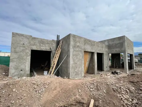 Casa en Venta - Bº Privado La Quebrada - Lujan