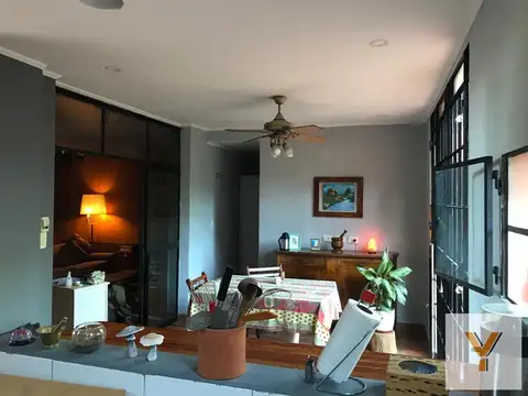 Casa 6 ambientes con 3 baños