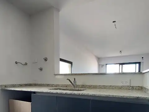 Venta Abasto Monoambiente al frente excelente calidad constructiva Piso dos