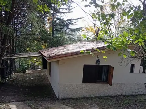 VENTA CASA 2 DORMI C/PILETA LA GRANJA CORDOBA