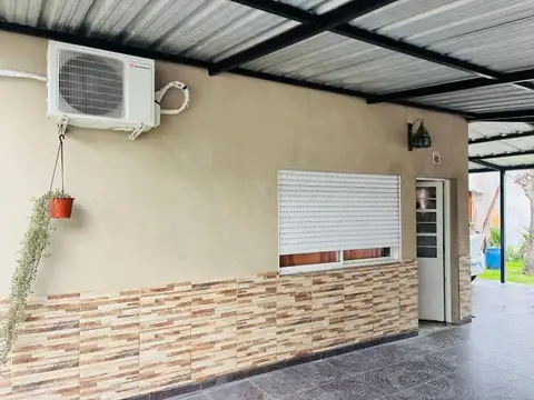 Casa 3 ambientes con 1 baño