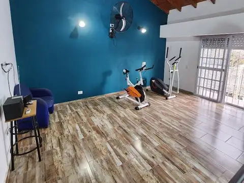 CASA EN VENTA DR POZZO 1200 BERNAL