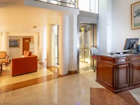 VENTA PETIT HOTEL EN RECOLETA - IDEAL CLINICA MEDICA