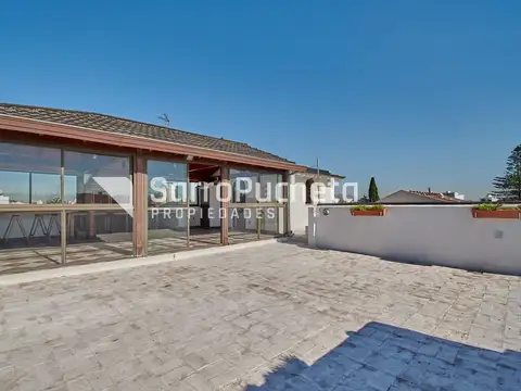 Depto Tipo Casa 4 ambientes con 3 baños