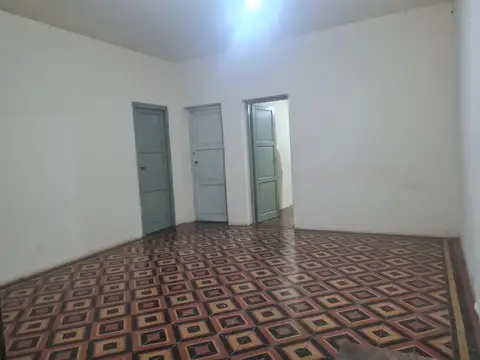 Casa en Venta con 4 cocheras